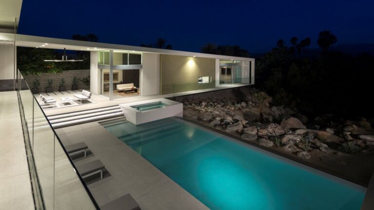 Las Palmas Heights House in Palm Springs by o2 Architecture