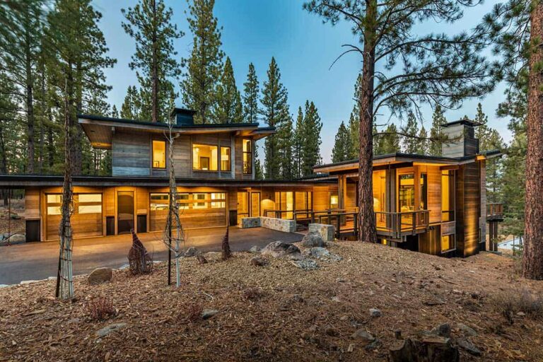 Lot 400 Martis Camp Home by Walton Architecture + Engineering