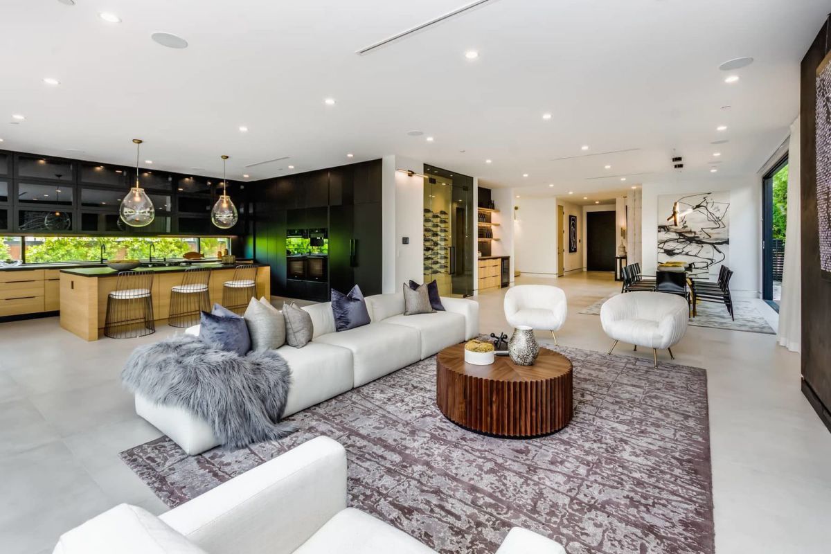 Masterfully-Designed-Los-Angeles-Home-for-Sale-at-4.195-Million-12