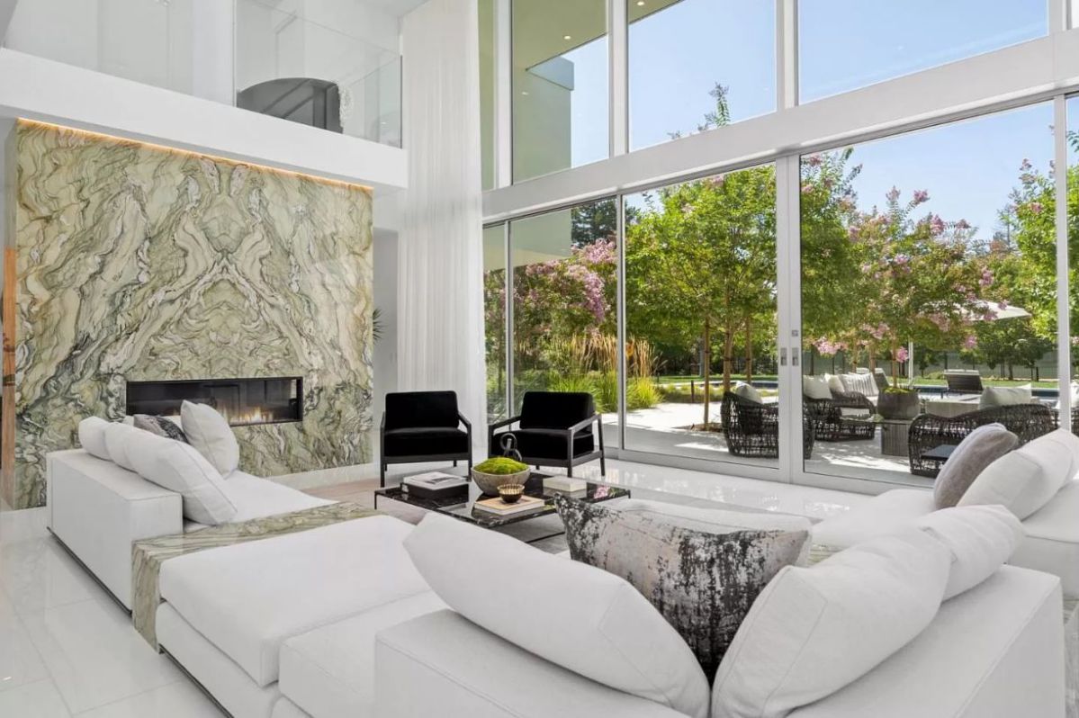 Modern-Luxury-House-in-Atherton-California-12