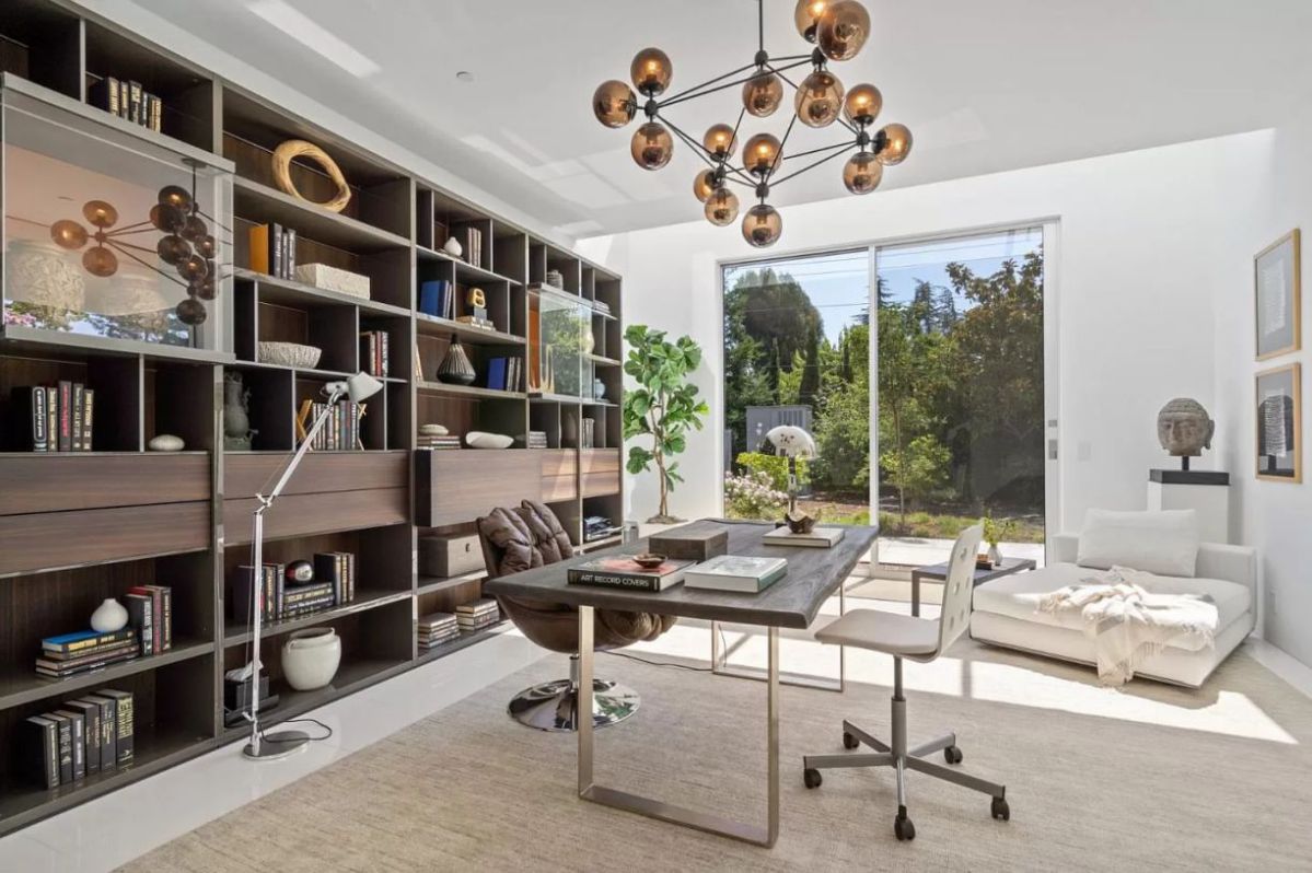 Modern-Luxury-House-in-Atherton-California-30