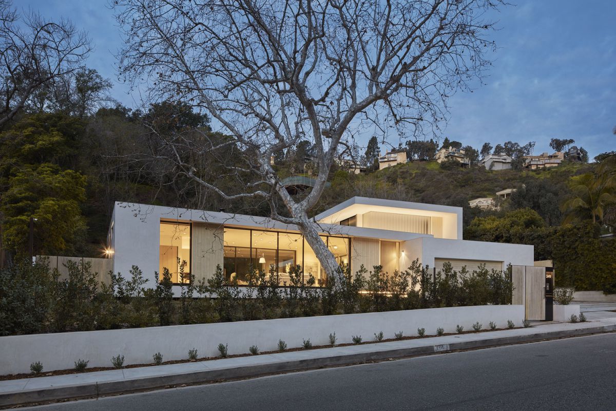 Open-House-in-Bel-Air-Los-Angeles-Designed-by-Standard-Architecture-1