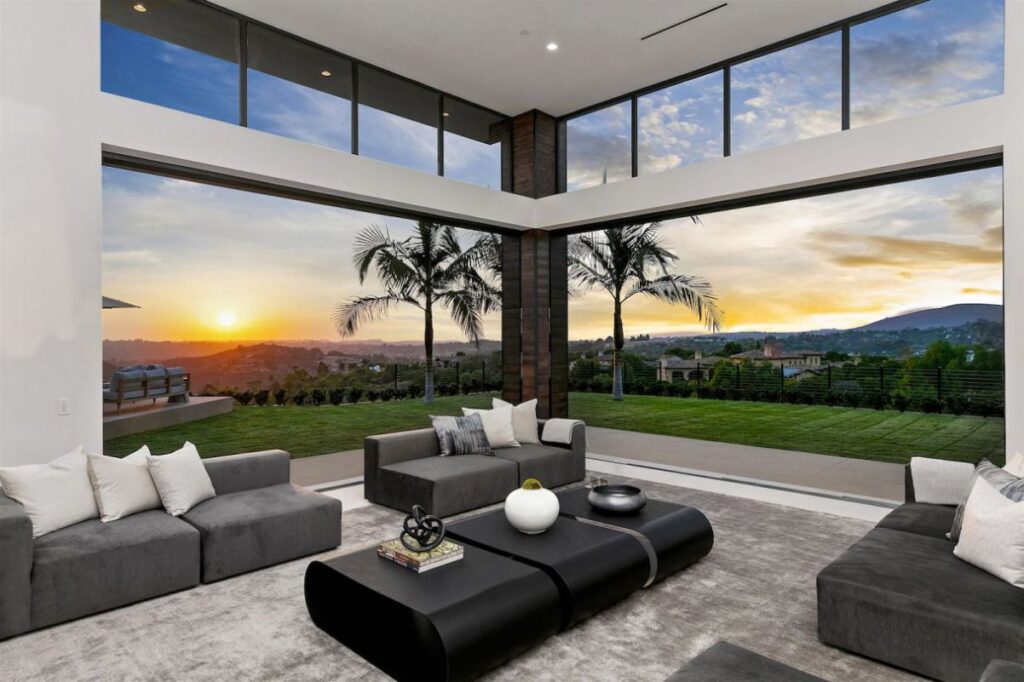 Outstanding Brand New Rancho Santa Fe House for Sale