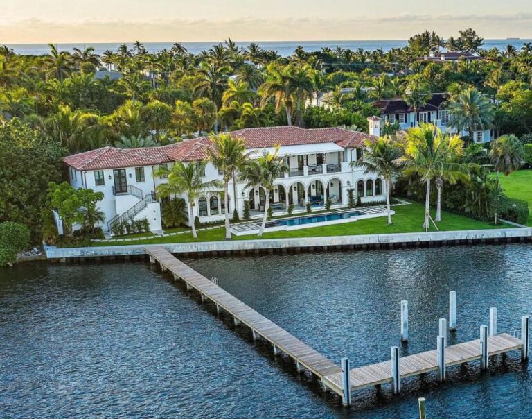 $20.9 Million Palm Beach Home on Spectacular Waterfront Location