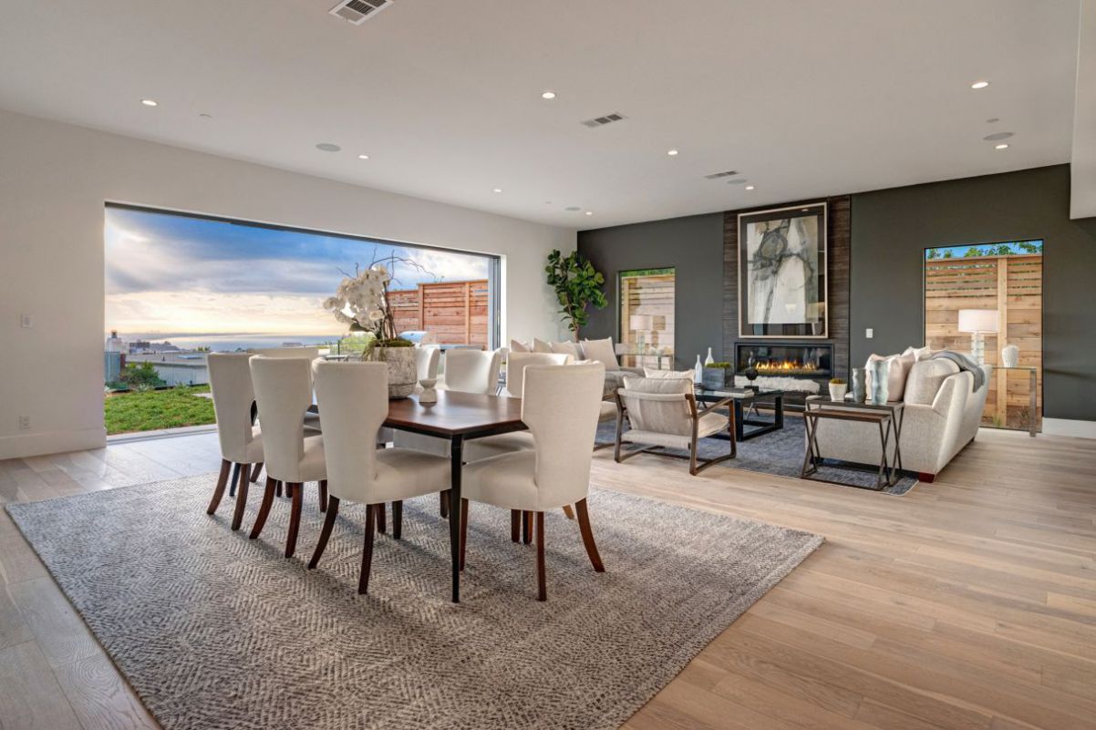 Professionally-Designed-Pacific-Palisades-Home-for-Sale-23