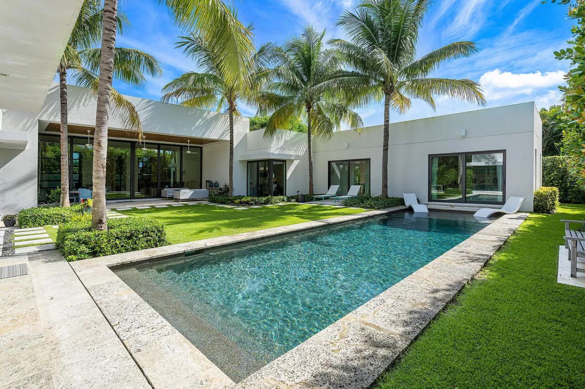 Spectacular-Delray-Beach-Modern-Home-for-Sale-13