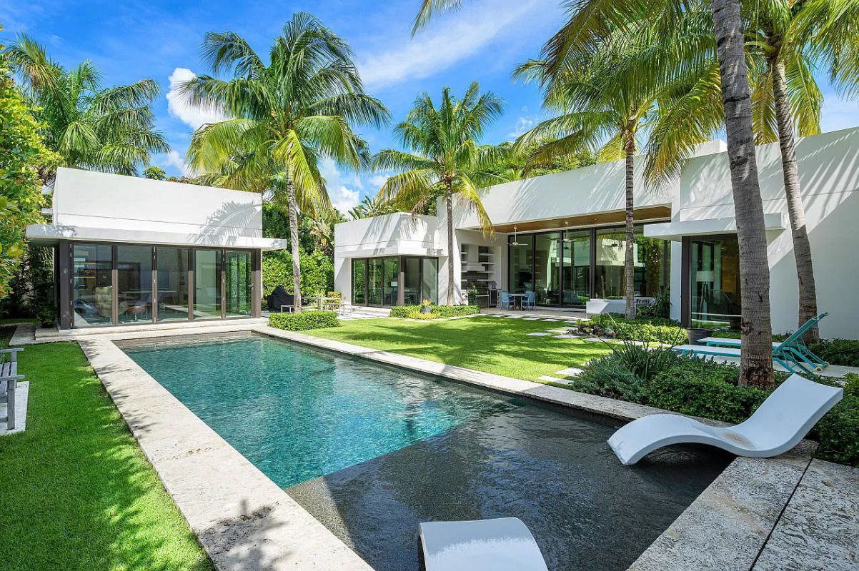 Spectacular-Delray-Beach-Modern-Home-for-Sale-3