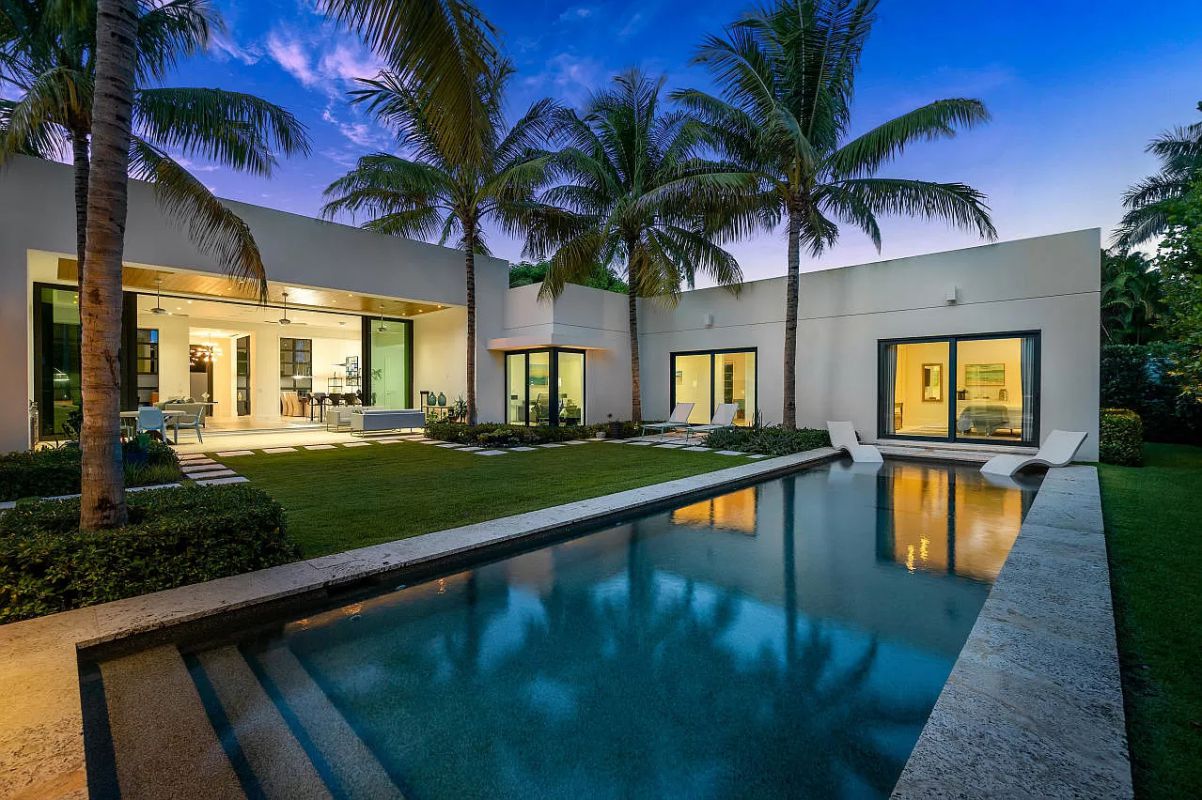 Spectacular-Delray-Beach-Modern-Home-for-Sale-4