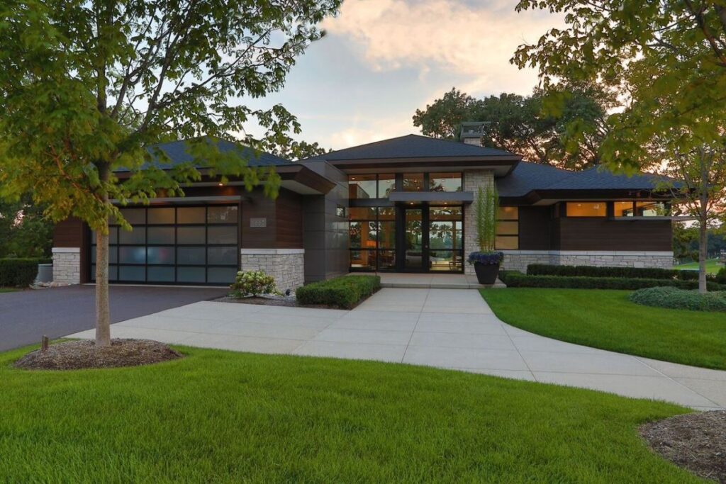 Spectacular Goldstein Home in Michigan by AZD Associates
