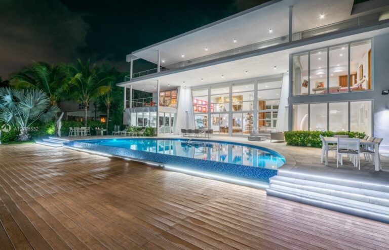 Spectacular Modern Golden Beach Home For Sale at $9.4 Million