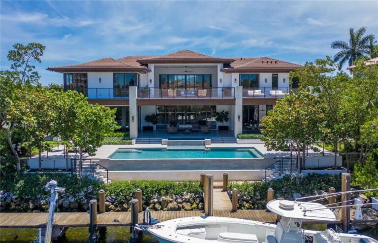 Spectacular Modern Tropical Coral Gables Home for Sale at $15 Million