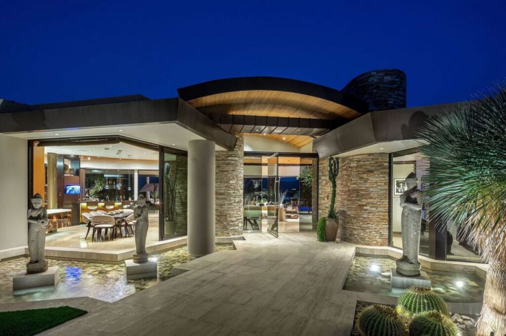 Stunning Contemporary Palm Desert Home for Sale