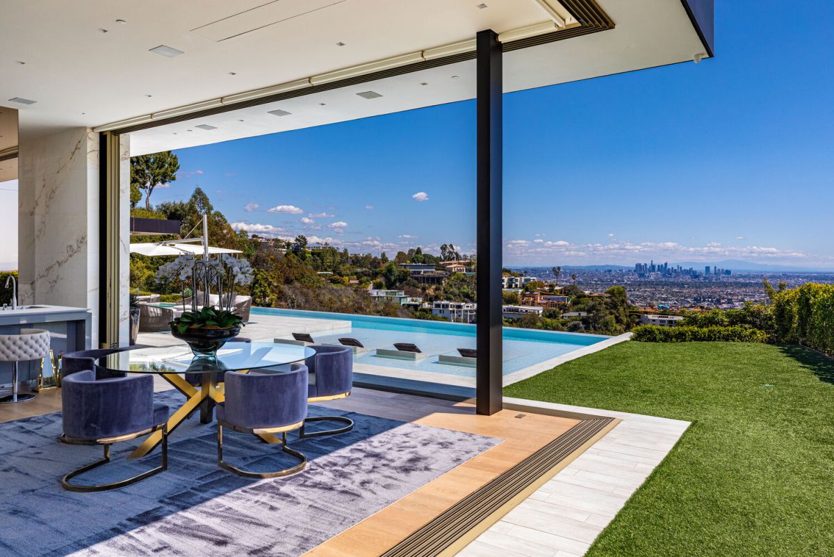 The-Most-Luxurious-Beverly-Hills-Mansion-for-Sale-8