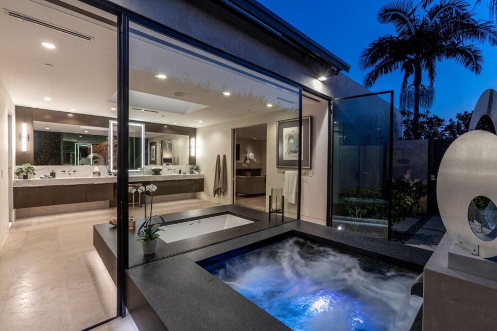 Altamar Drive Home for Sale in Laguna Beach, California
