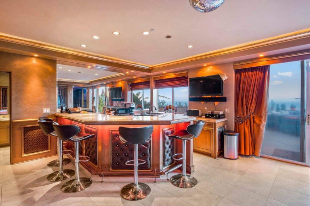 Villa Pacifico - A Trophy Home for Sale in Malibu, California