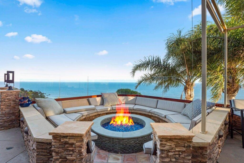 Villa Pacifico - A Trophy Home for Sale in Malibu, California