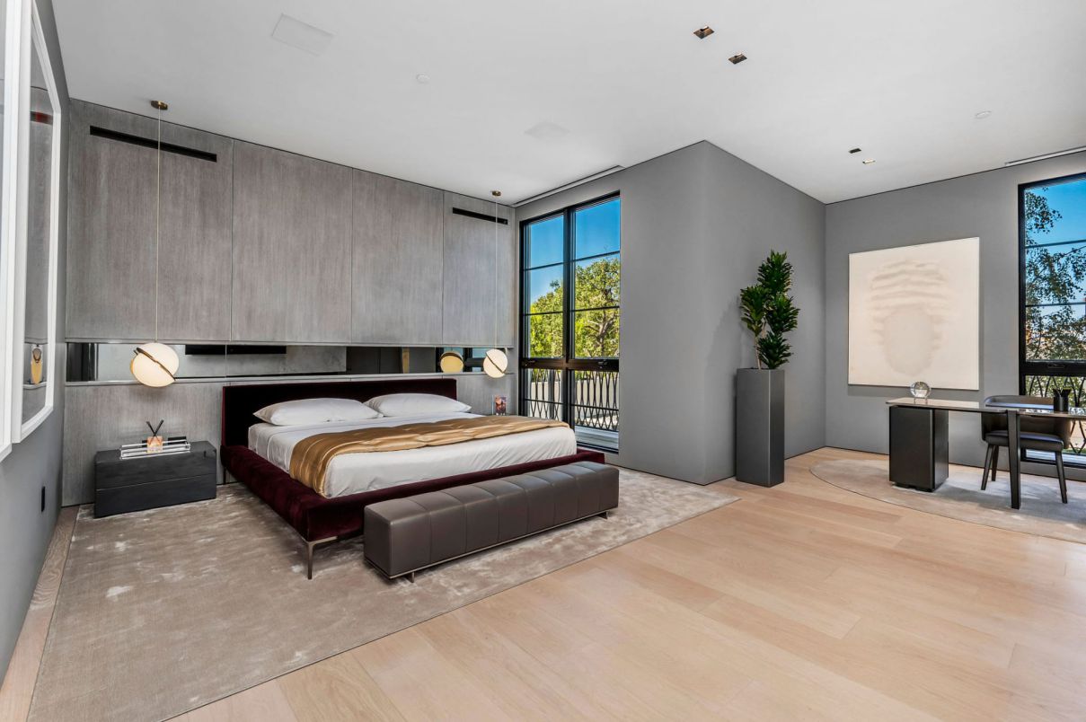 37999000-Striking-Modern-California-Mansion-with-the-Highest-Quality-22