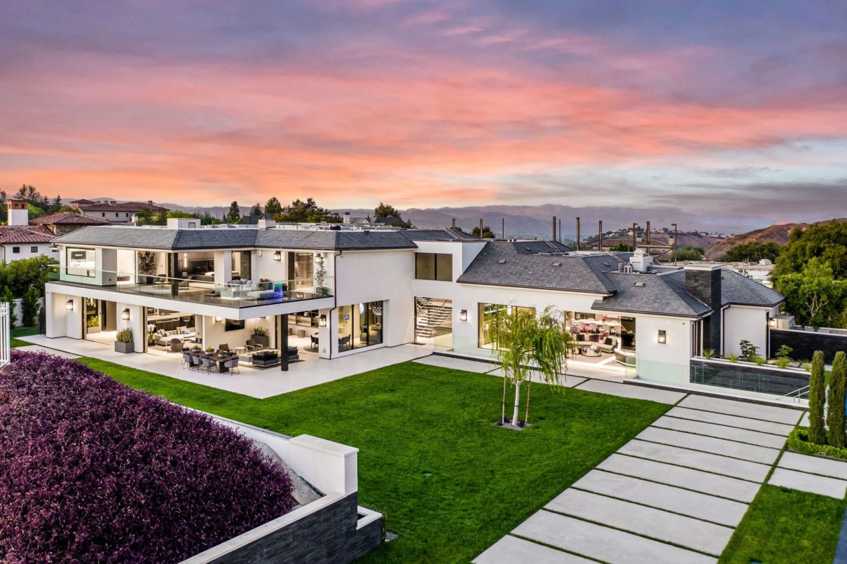 37999000-Striking-Modern-California-Mansion-with-the-Highest-Quality-7