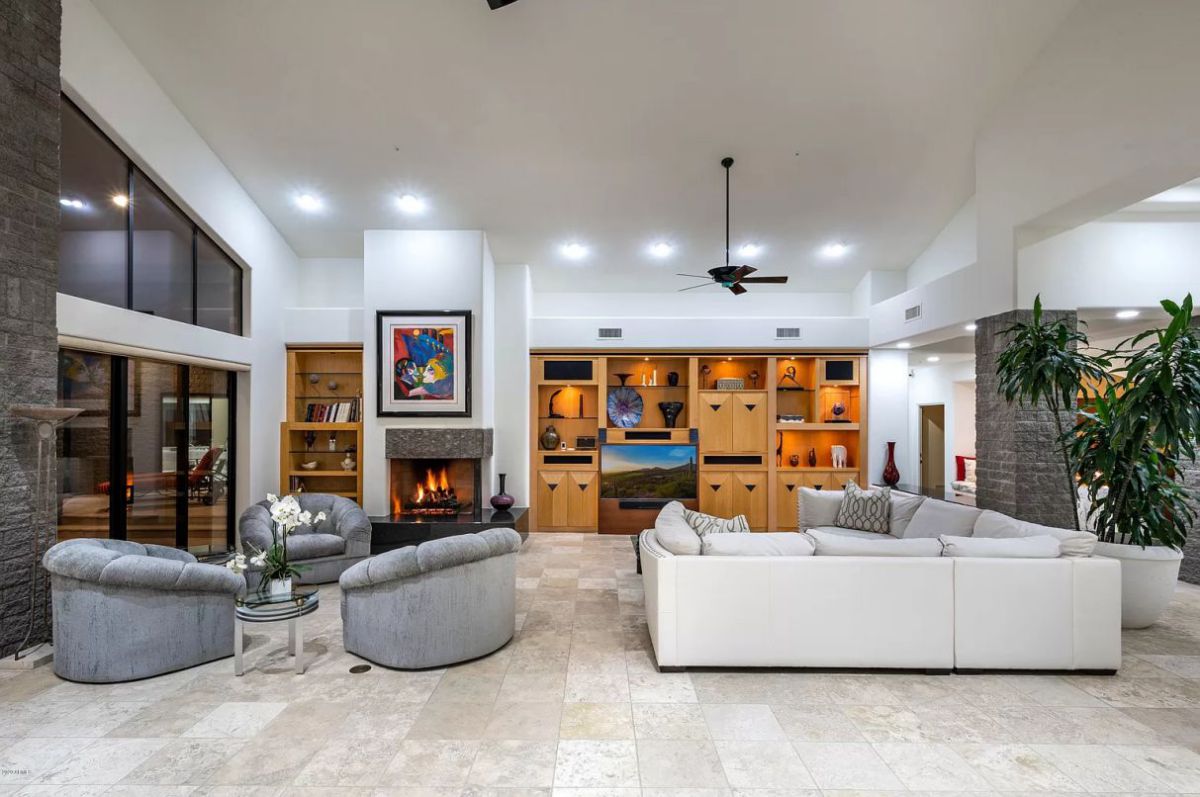 A-2198499-Contemporary-Single-Level-House-for-Sale-in-Scottsdale-3