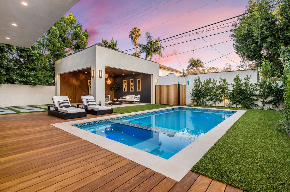 A-Beverly-Grove-Modern-House-in-Los-Angeles-for-Sale-at-3499000-28