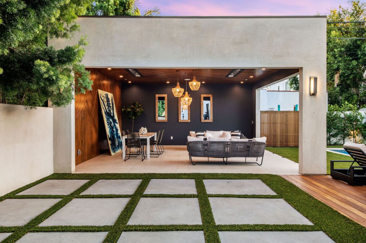 A-Beverly-Grove-Modern-House-in-Los-Angeles-for-Sale-at-3499000-29