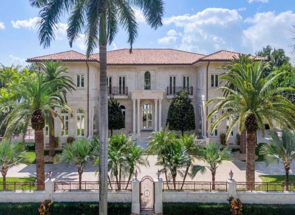 A Classical Italian Style House in Coral Gables for Sale