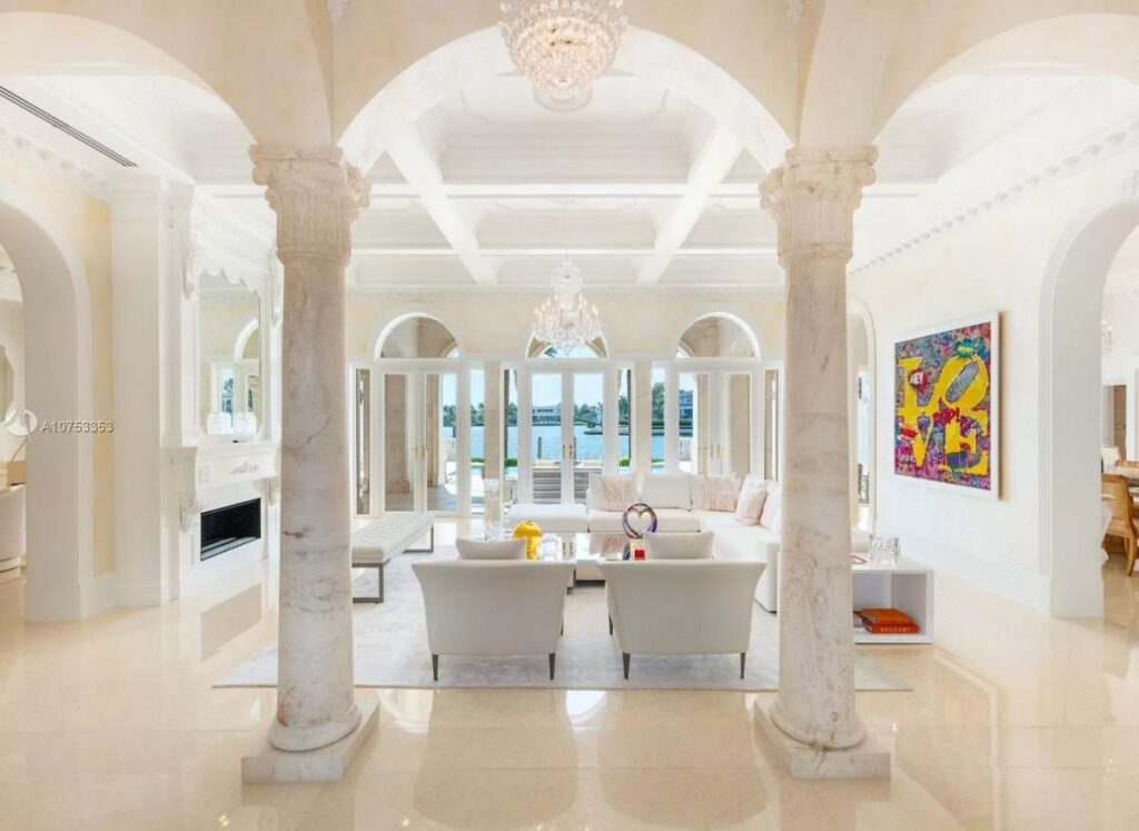 A Classical Italian Style House in Coral Gables for Sale