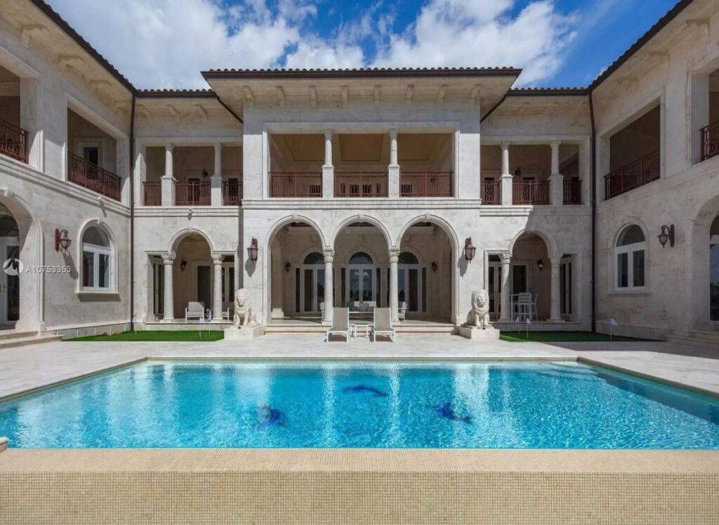 A Classical Italian Style House in Coral Gables for Sale