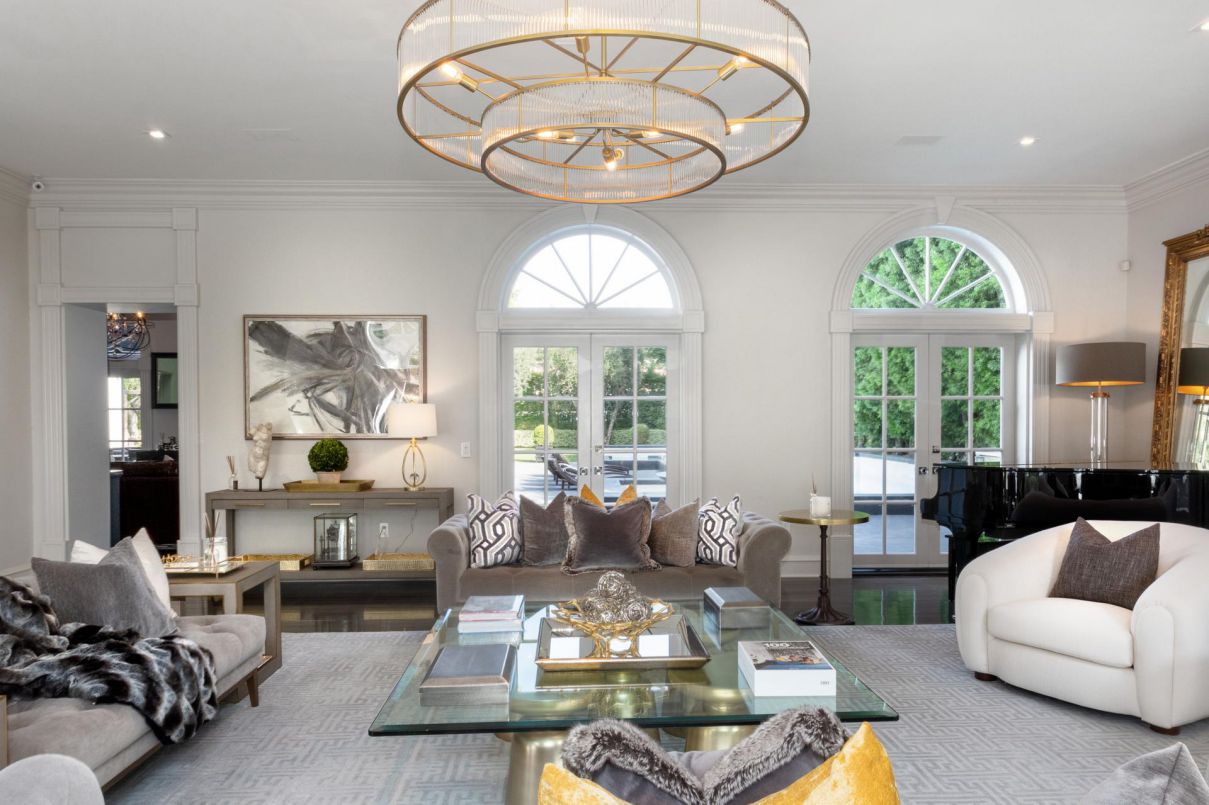 A-Grand-French-Home-in-Beverly-Hills-for-Sale-26