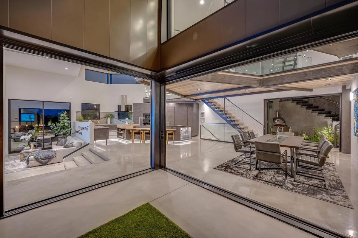 A-Masterfully-Designed-Santa-Monica-Home-for-Sale-5