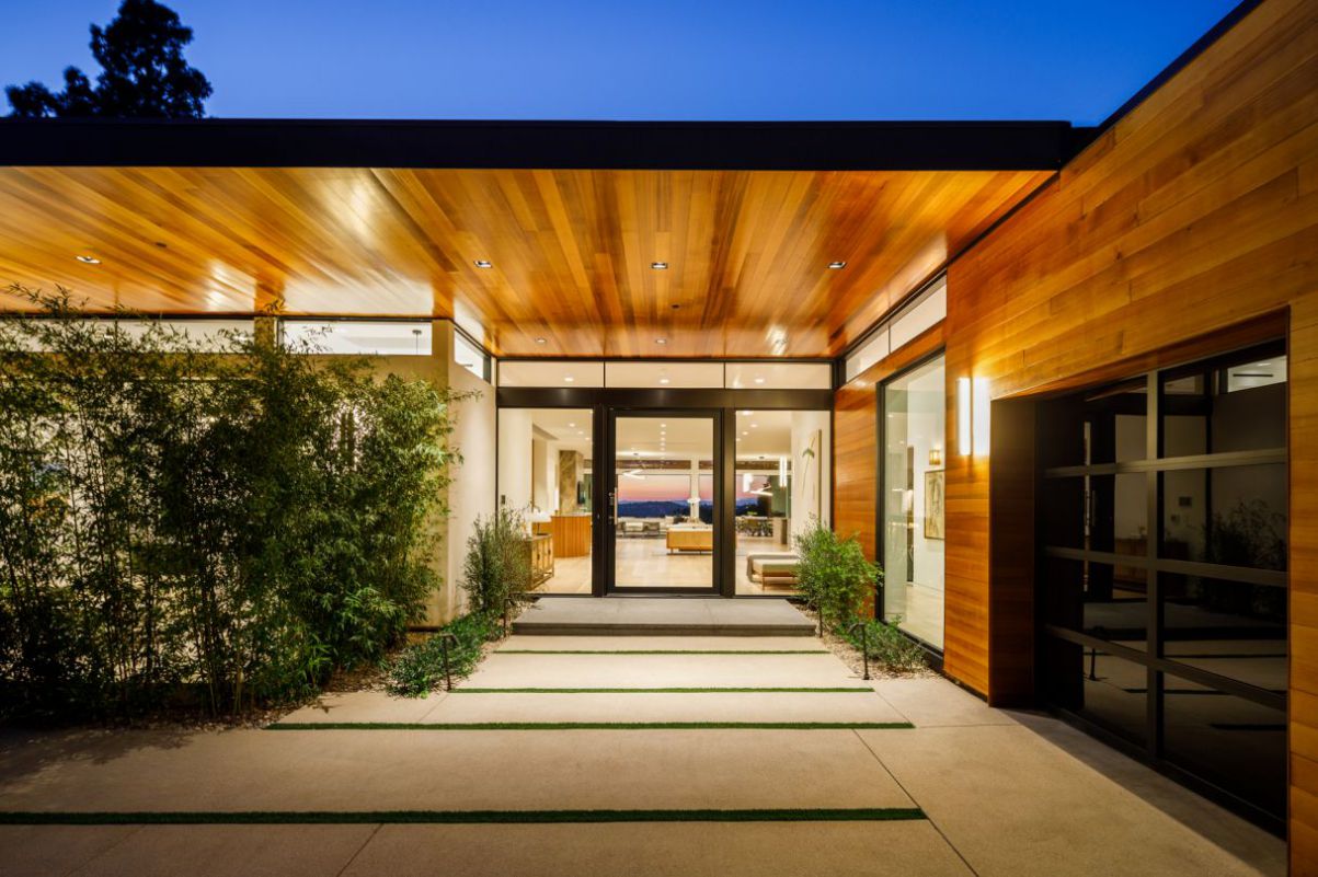 A-Modern-Home-in-The-Iconic-Trousdale-Estate-hit-Market-for-16995000-34