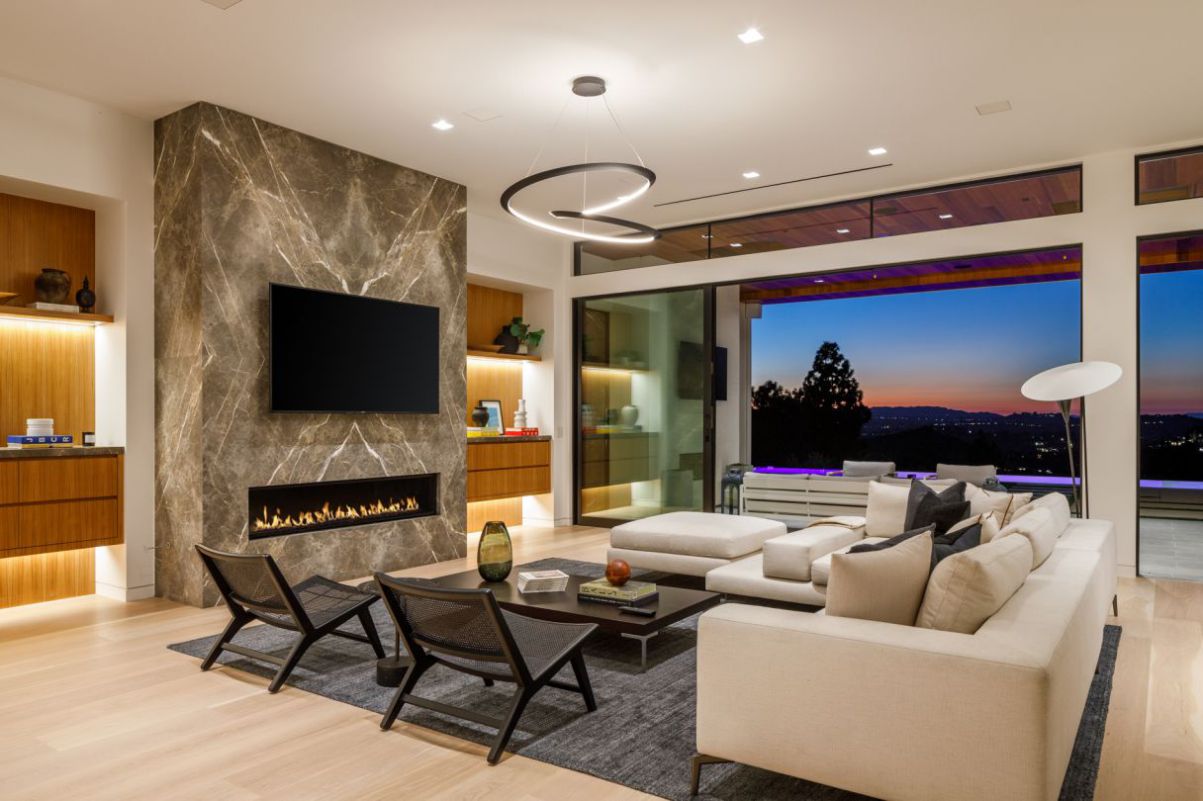 A-Modern-Home-in-The-Iconic-Trousdale-Estate-hit-Market-for-16995000-6