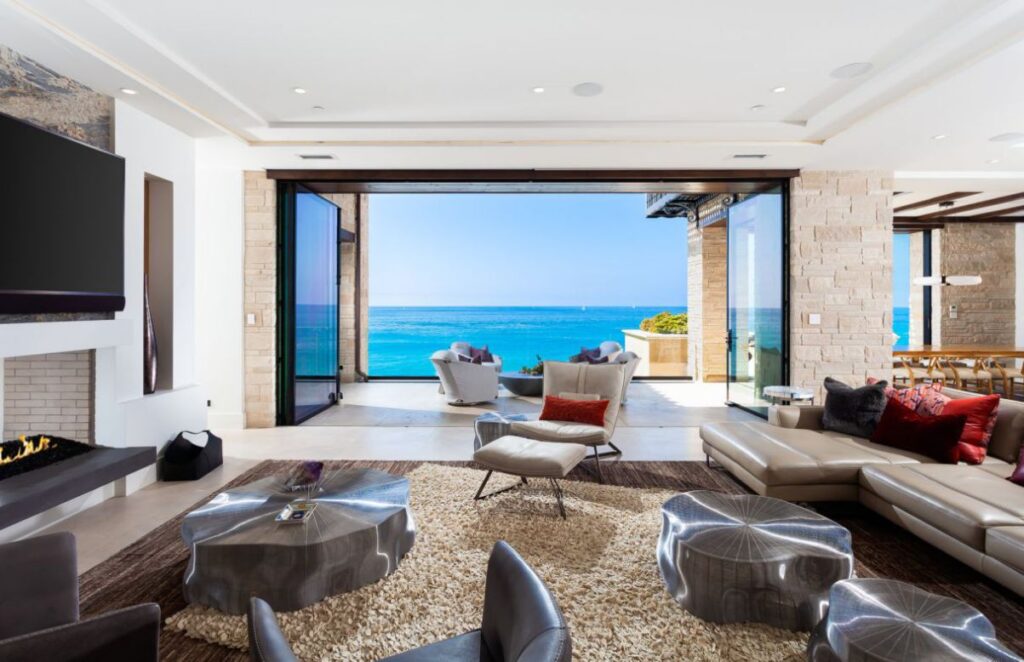 A Modern Mediterranean Home in Dana Point for Sale