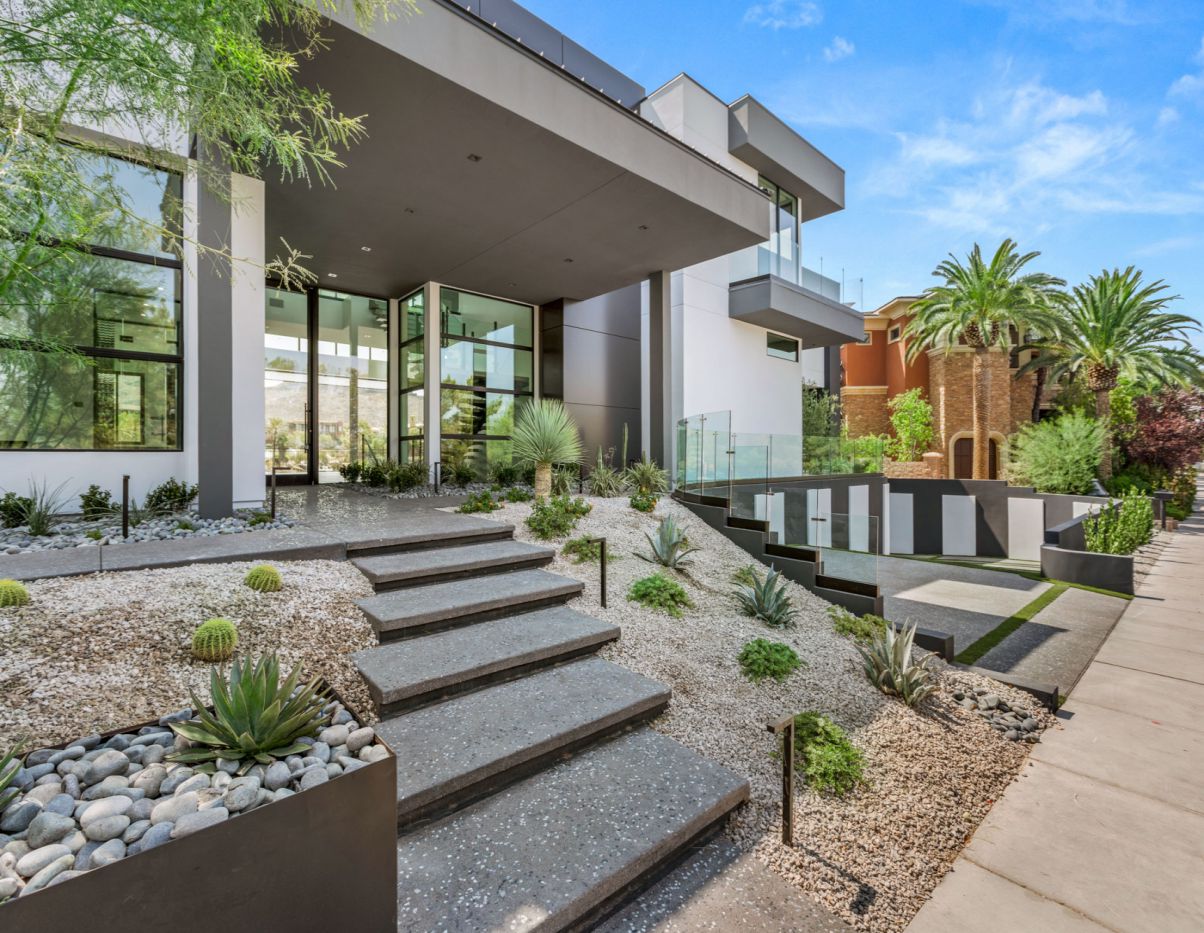 A-New-Contemporary-Home-in-Henderson-Nevada-for-Sale-13