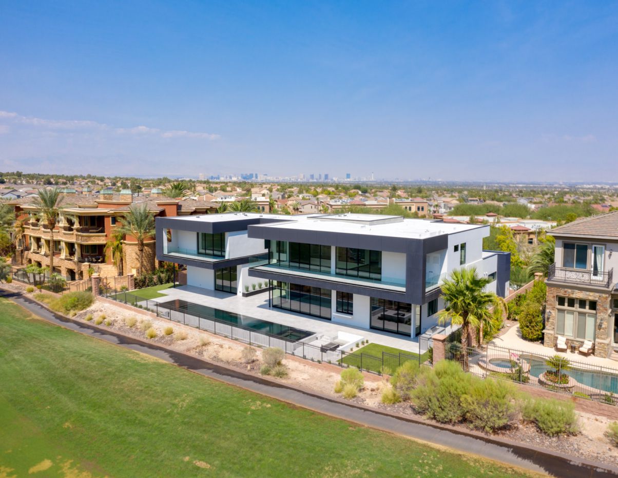 A-New-Contemporary-Home-in-Henderson-Nevada-for-Sale-21