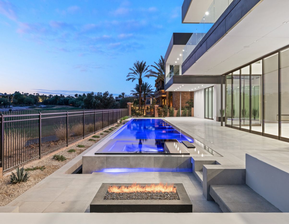 A-New-Contemporary-Home-in-Henderson-Nevada-for-Sale-9