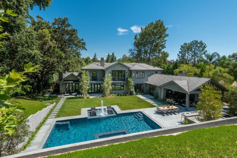A Superbly Finished Hidden Hills Home for Sale at 11,995,000
