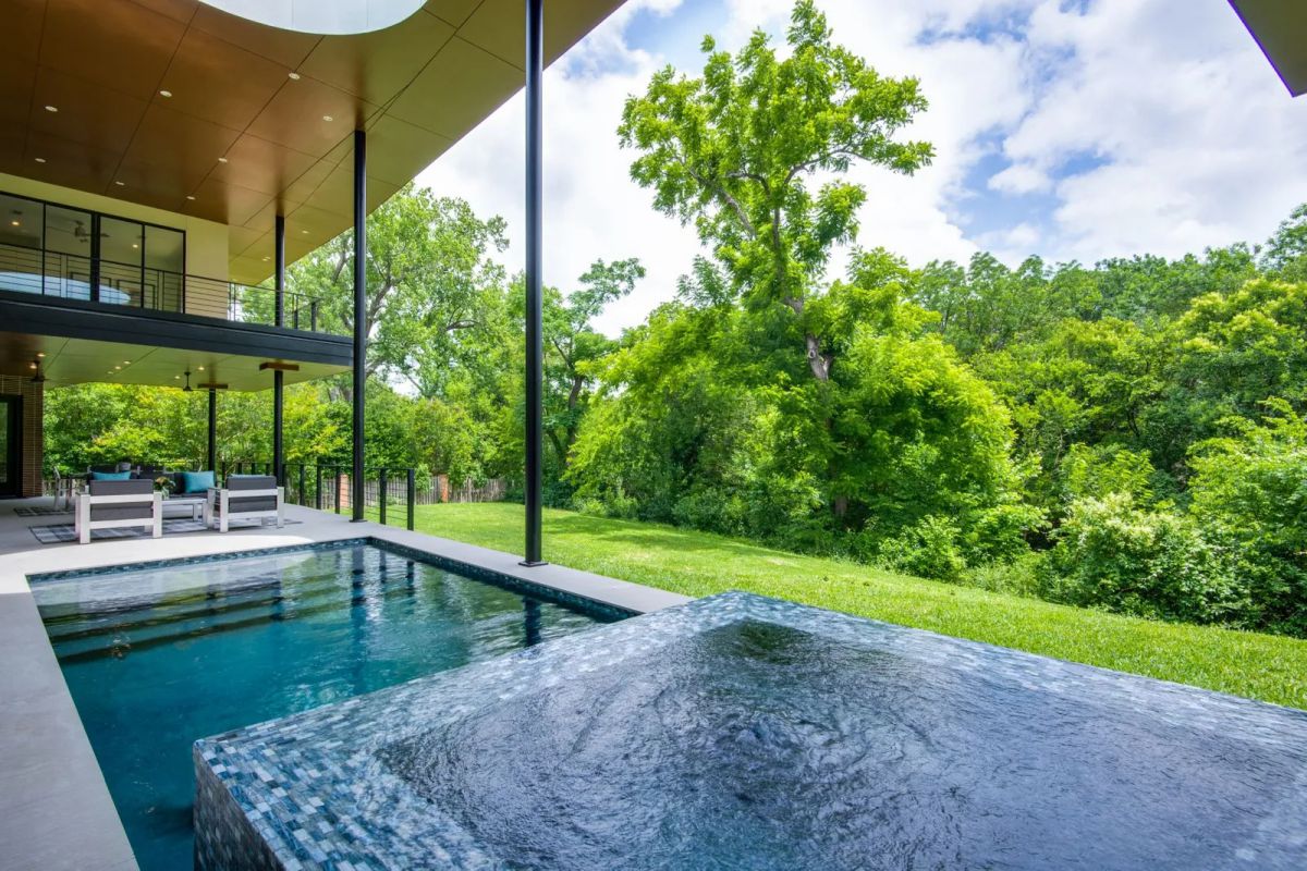 A-Thoughtfully-Designed-House-in-Dallas-for-Sale-at-3325000-26