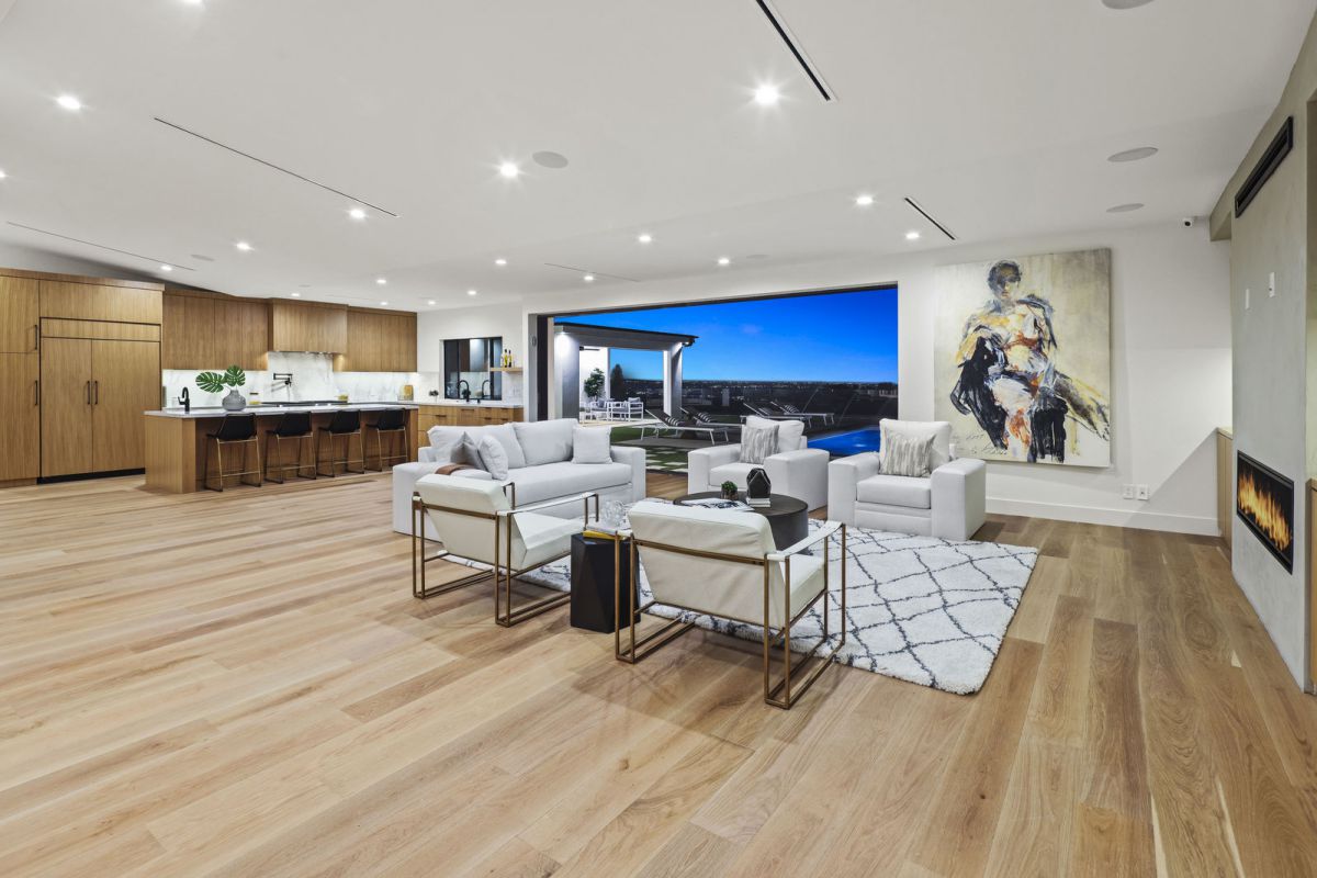 A-Warm-Contemporary-Sherman-Oaks-Home-for-Sale-at-3595000-34