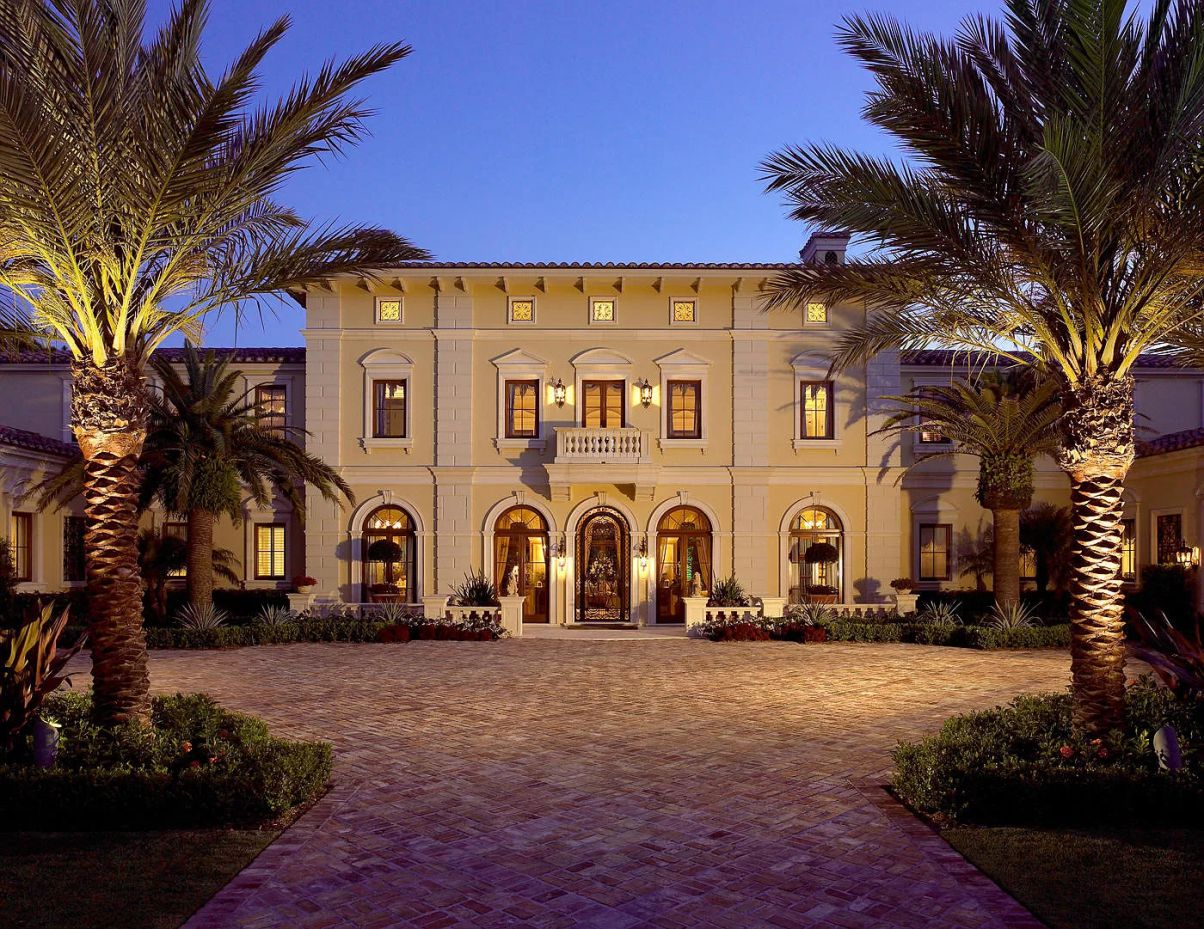 An-Exceptional-Mediterranean-Jupiter-Home-for-Sale-18