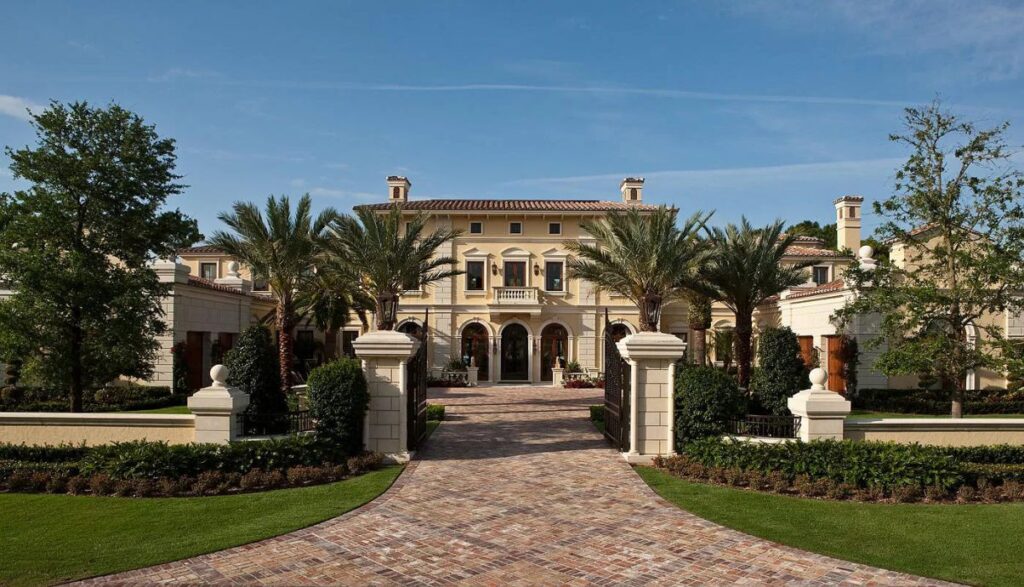 An Exceptional Mediterranean Jupiter Home for Sale