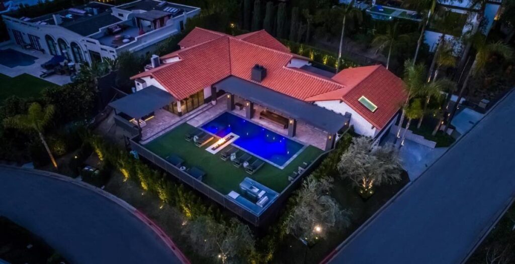 An Exquisitely Home for Rent in Los Angeles