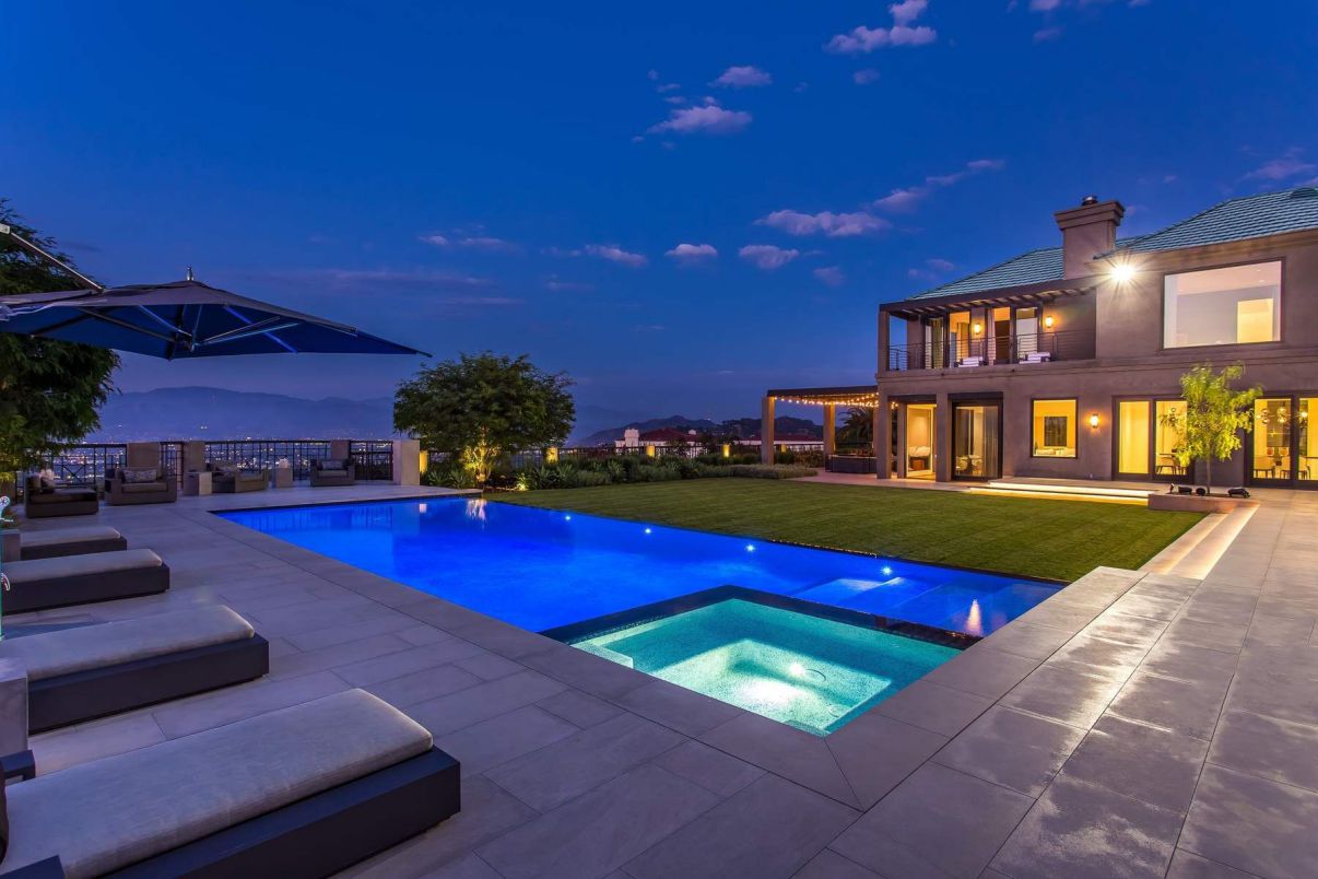 An-Impeccable-Exclusive-House-in-Beverly-Hills-for-Sale-10