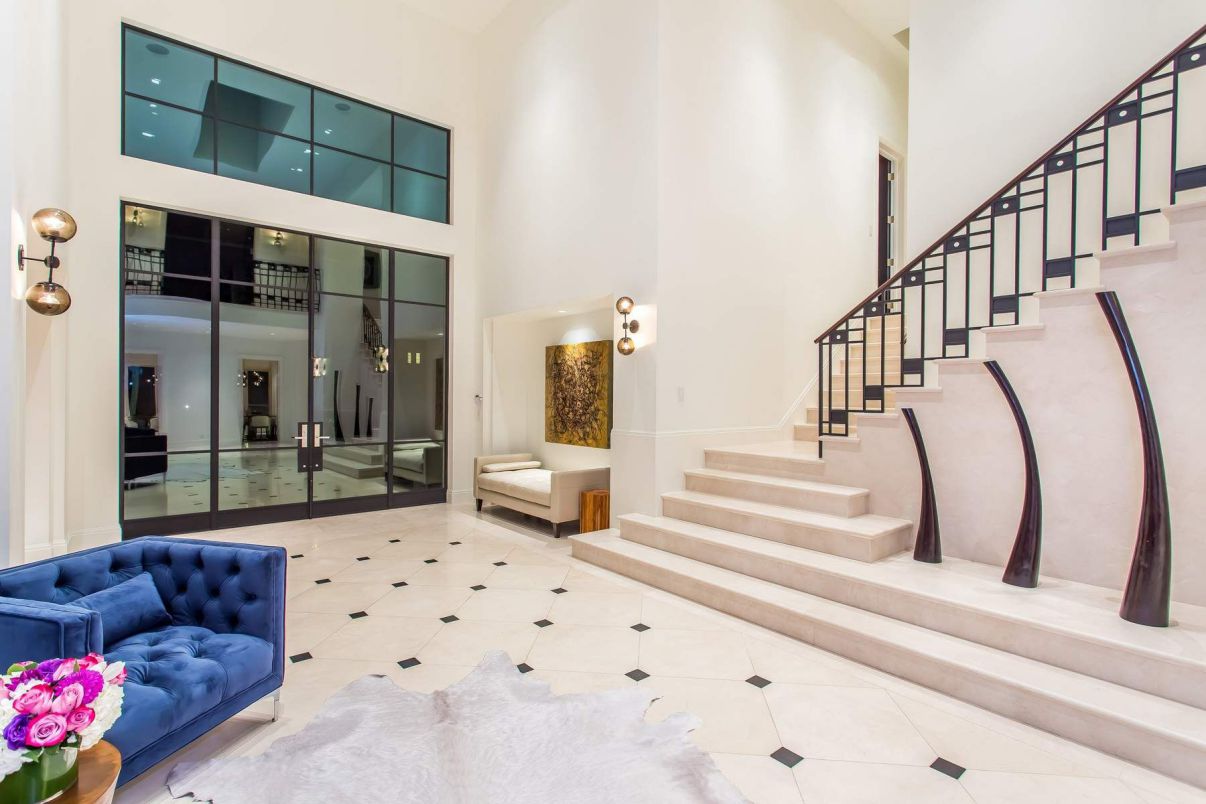 An-Impeccable-Exclusive-House-in-Beverly-Hills-for-Sale-15