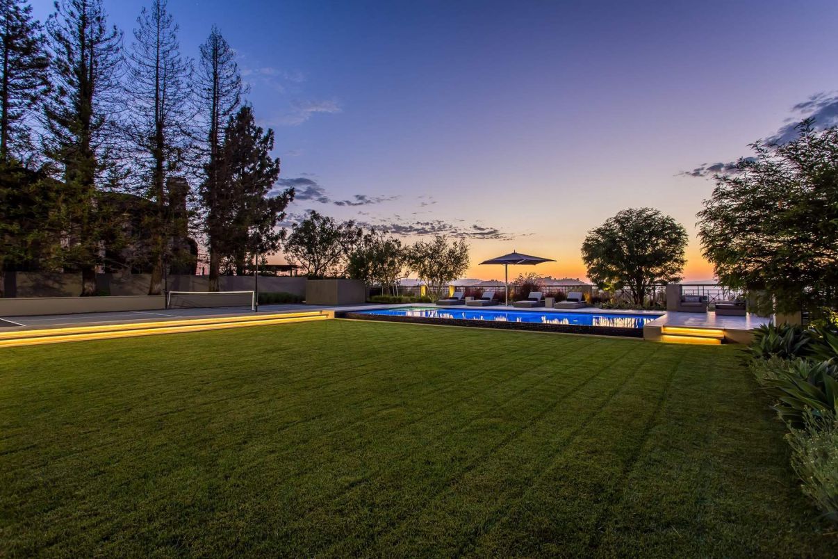 An-Impeccable-Exclusive-House-in-Beverly-Hills-for-Sale-8