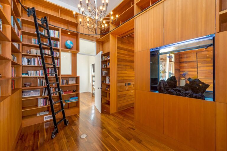 An Intriguingly Livable House in Los Angeles for Sale at 6,750,000