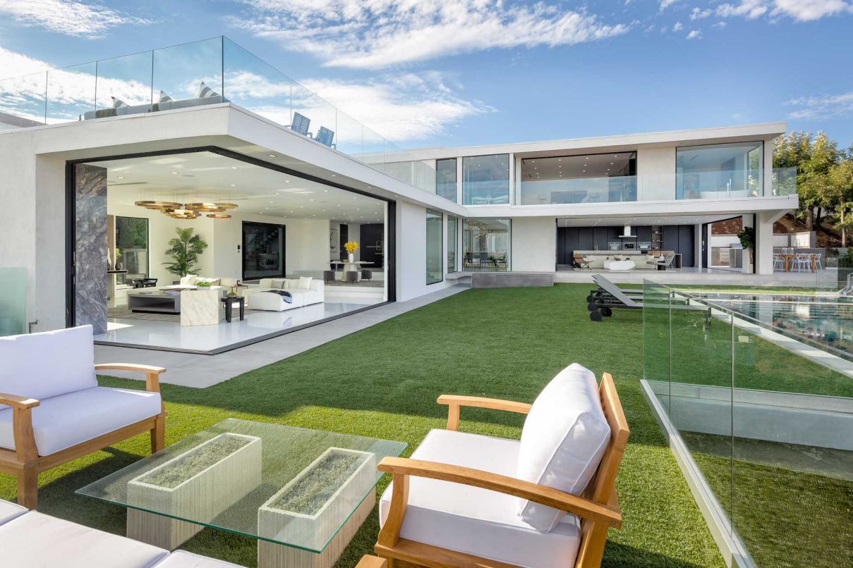 An-Ultra-Modern-Luxury-Home-in-Los-Angeles-for-Rent-3