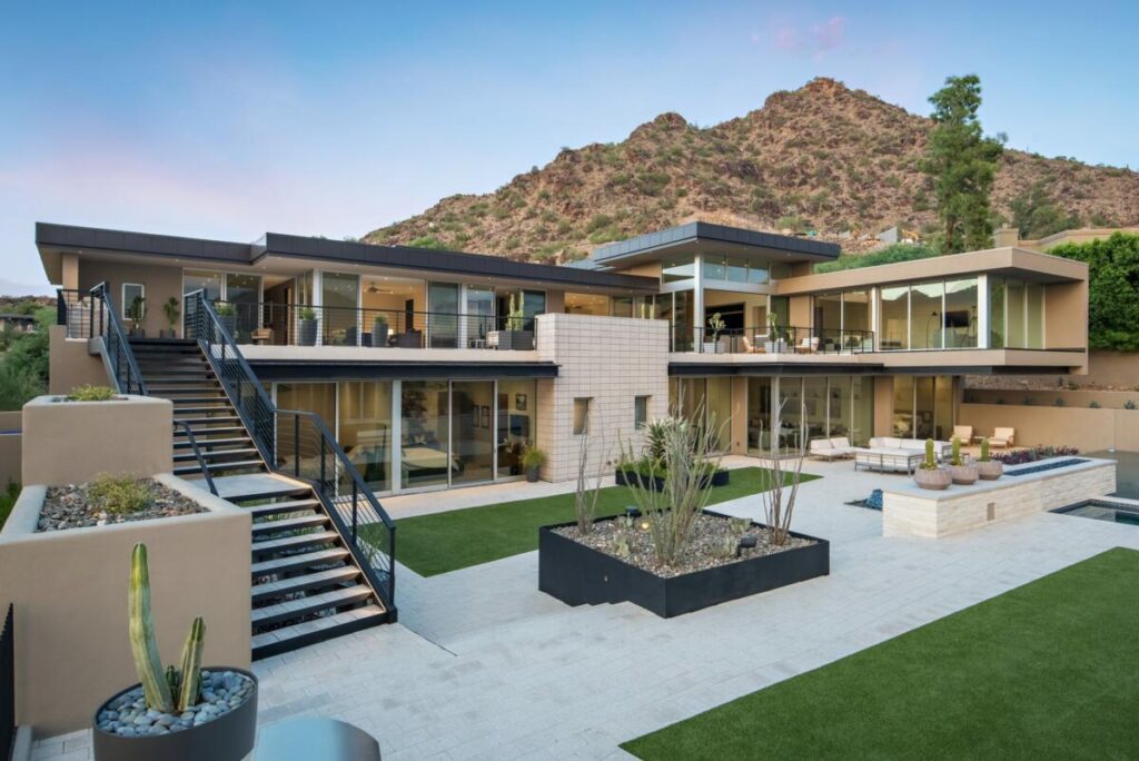 Arroyo Contemporary Home Design Project in Arizona by PHX Architecture