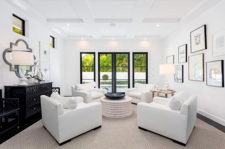 Classical Elegant Seagate House in Delray Beach for Sale at 4,295,000