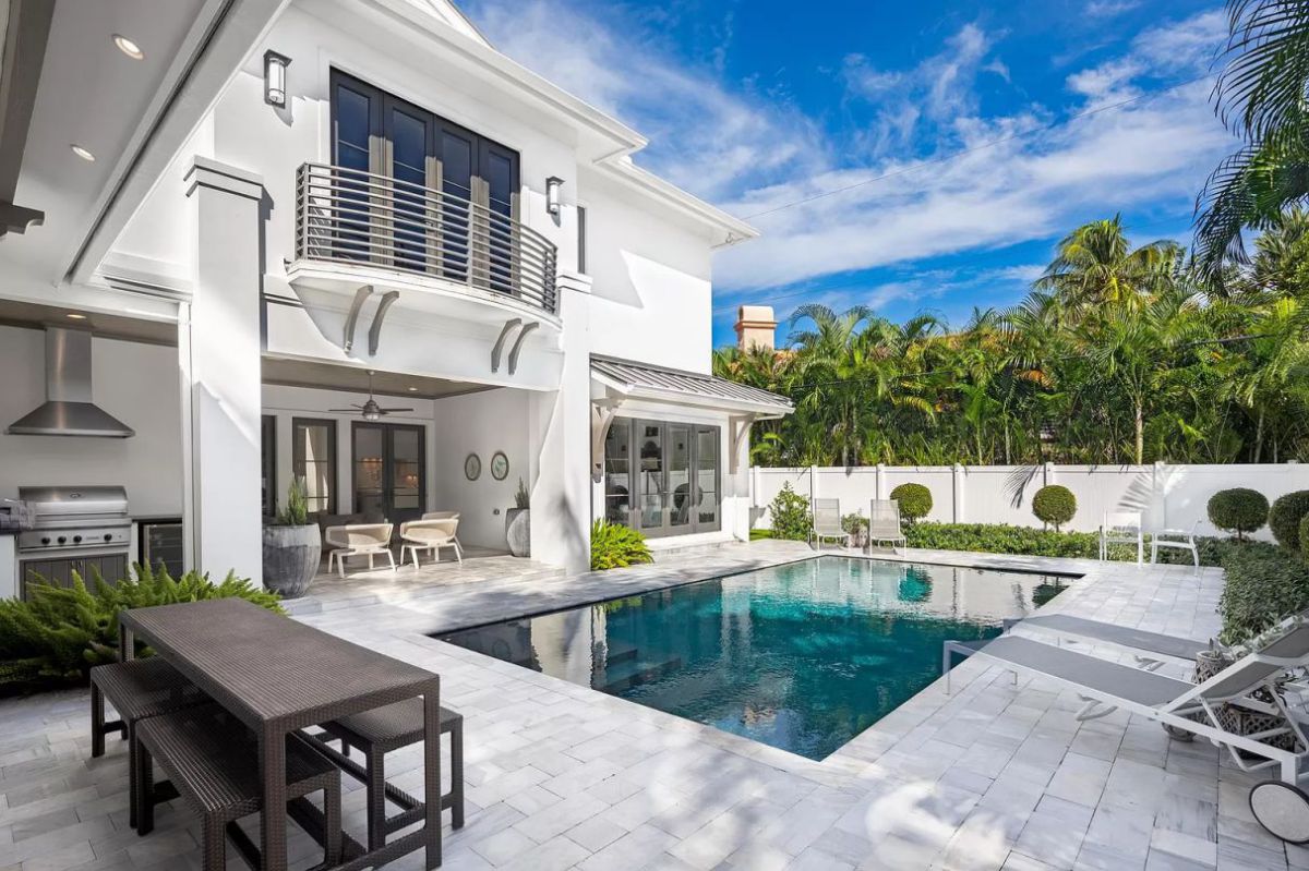 Classical-Elegant-Seagate-House-in-Delray-Beach-for-Sale-at-4295000-7